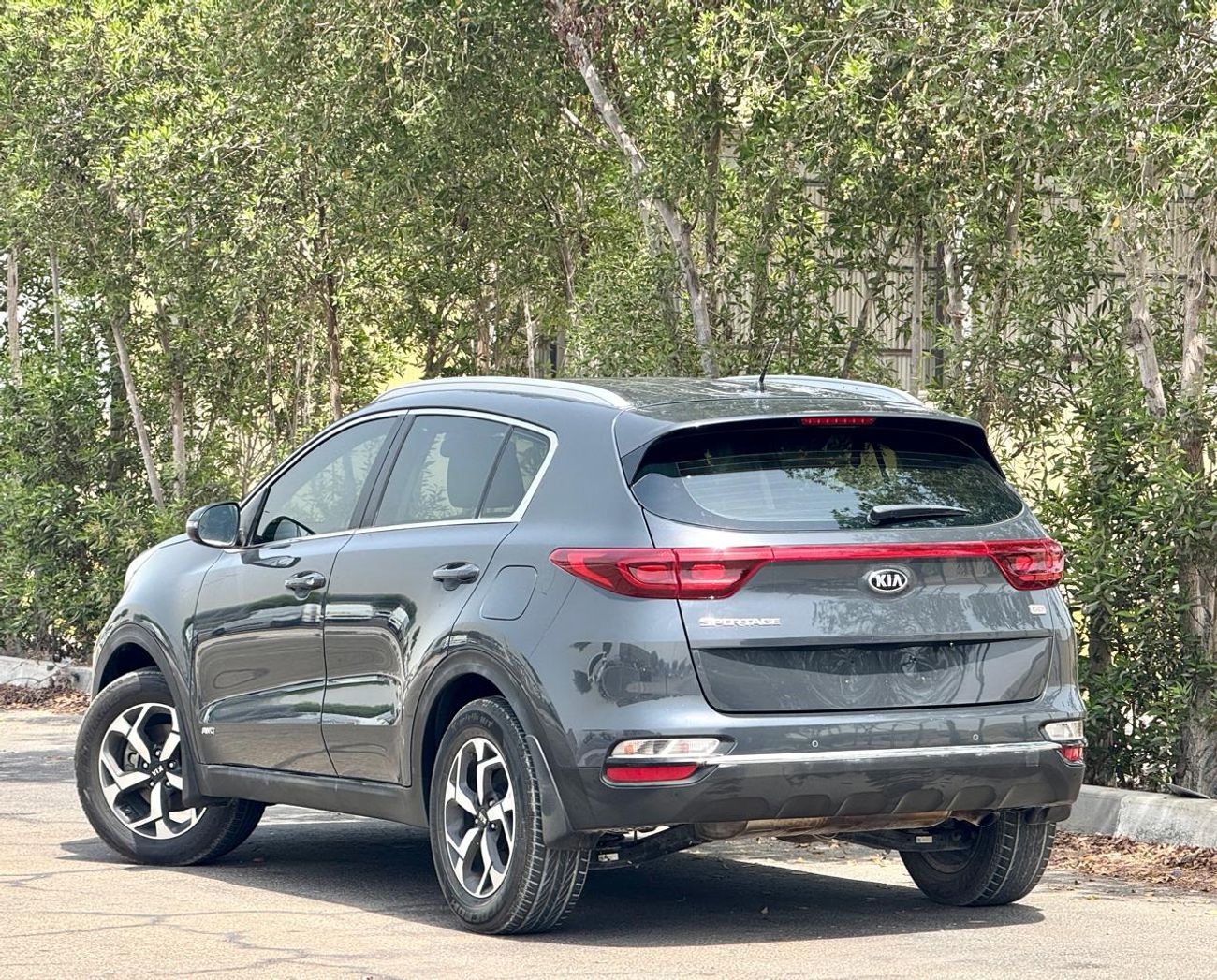 كيا سبورتيج LX 2.4L