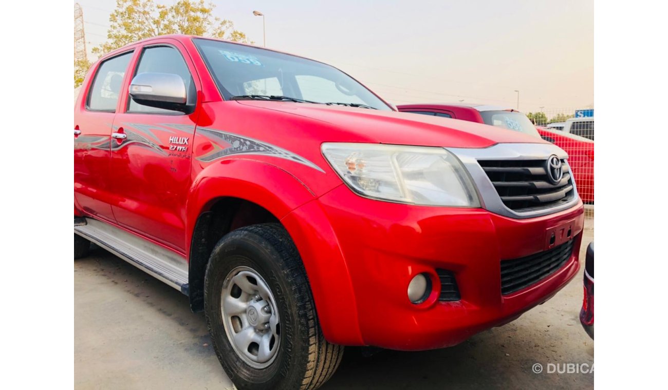 تويوتا هيلوكس 2.7L Petrol  M/T   (EXCLUSIVE OFFER)