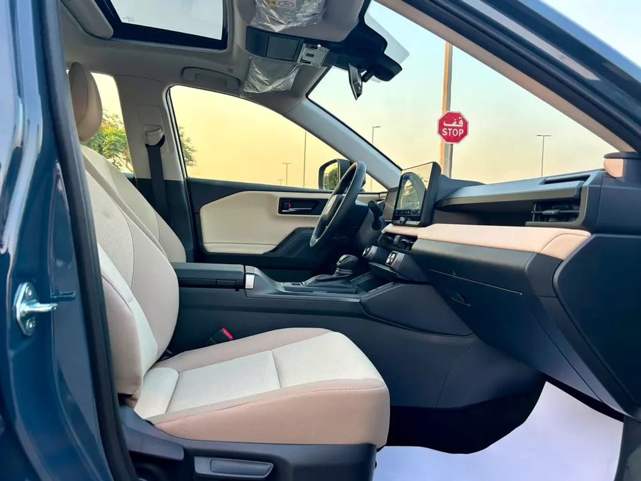 Toyota RAV4 EXR HEV RAV4 XLE 2.5L HYBRID GCC Specs