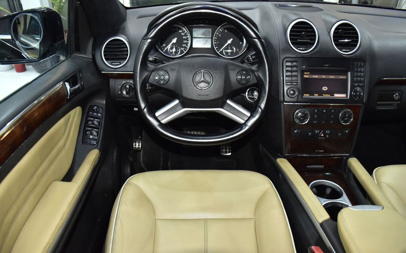 مرسيدس بنز ML 350 EXCELLENT DEAL for our Mercedes Benz ML350 4Matic ( 2011 Model ) in Black Color GCC Specs