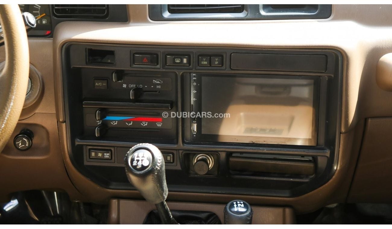 تويوتا لاند كروزر GXR