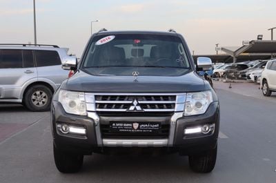 Mitsubishi Pajero GLS 3.5L (189 HP) Mitsubishi Pajero - 2016 - Full Option - GCC - Accident-Free - 3.5L Engine - Excel