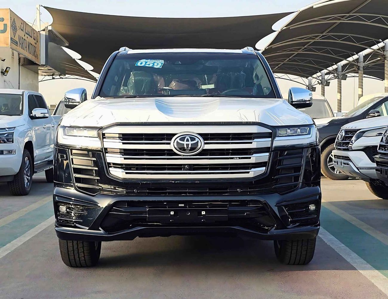 Toyota Land Cruiser 3.3L Diesel Top Variant With RADAR | HUD | BIG DVD | JBL | GCC Specs (CODE # VXR-Z)