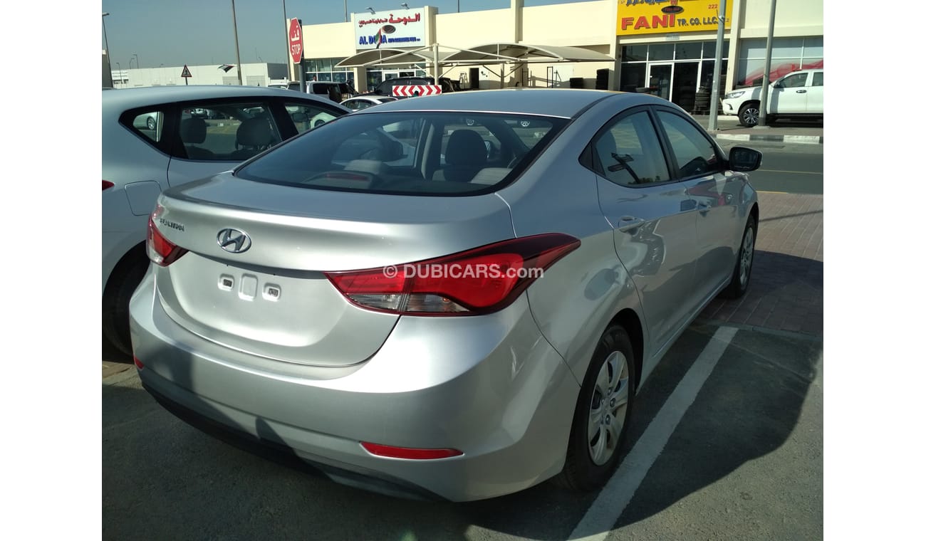 تويوتا كورولا 2015 سلفر خليجى حالة وكالة بدون صبغ بدون حوادث ممتاذة ماشية قليل