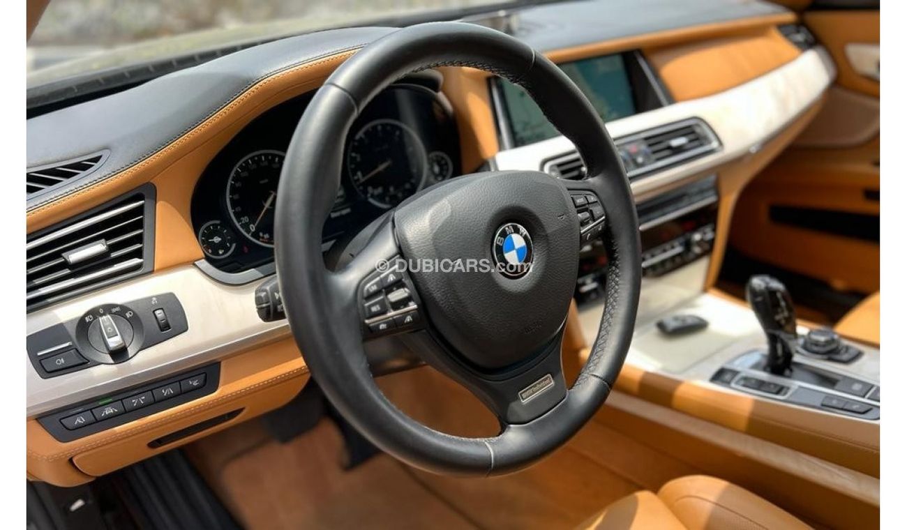 BMW 750Li UAE Edition BMW 750LI 2014 GCC INDIVIDUAL TOP RANGE SERVICE HISTORY IN PERFECT CONDITION