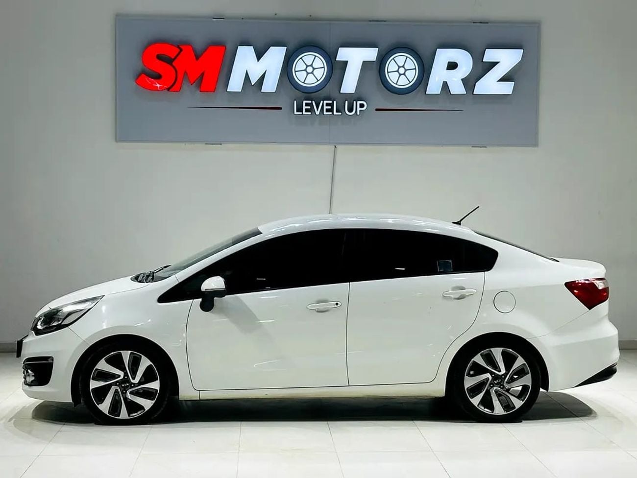 Kia Rio EX 1.4L (107 HP) Hatchback