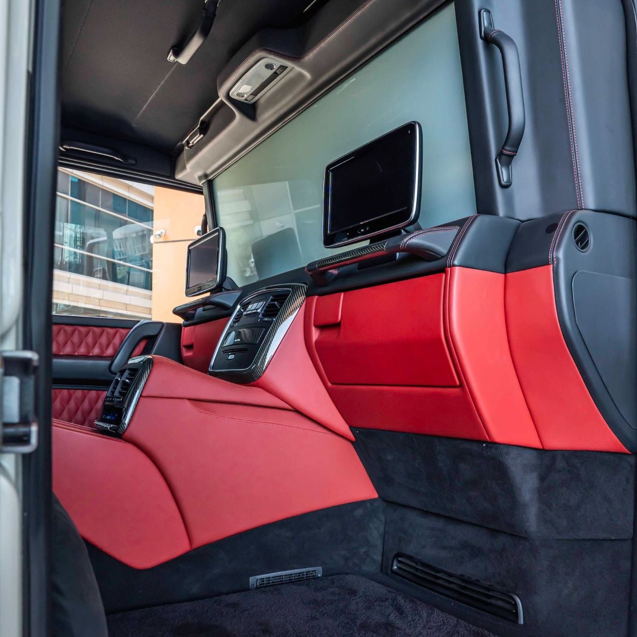 مرسيدس مايباخ G 650 LANDAULET