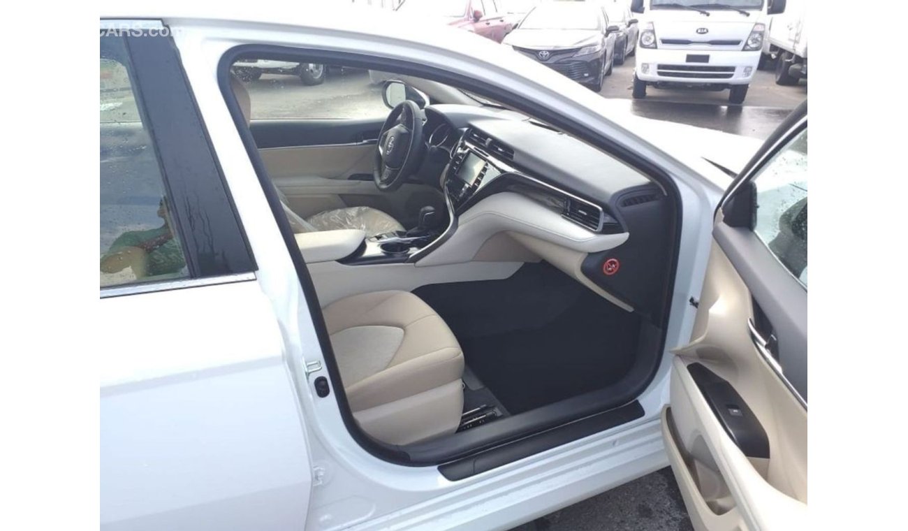 Toyota Camry GLE 2.5 sunroof electric seat