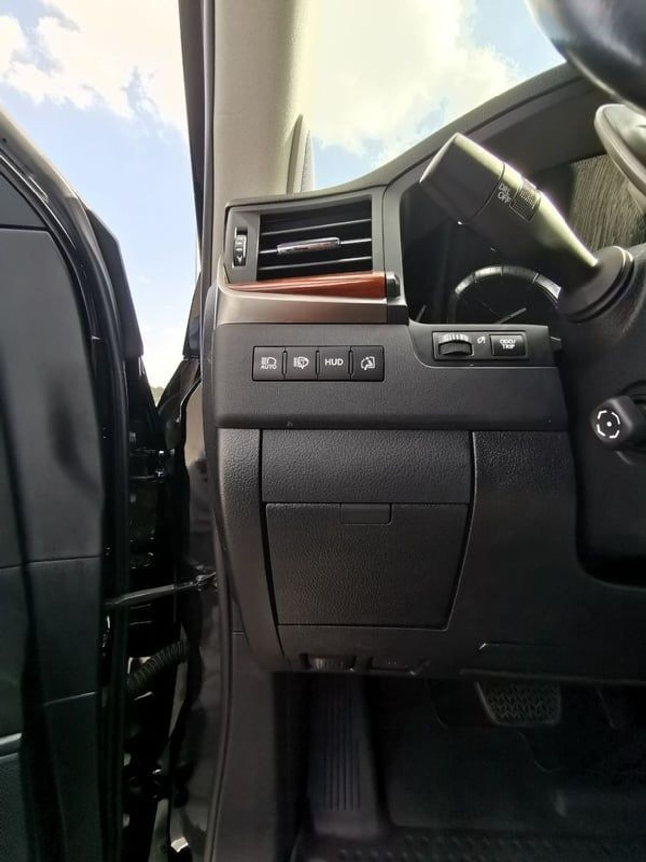 لكزس LX 570 Platinum 5.7L Lexus LX570 - 2020 - Black