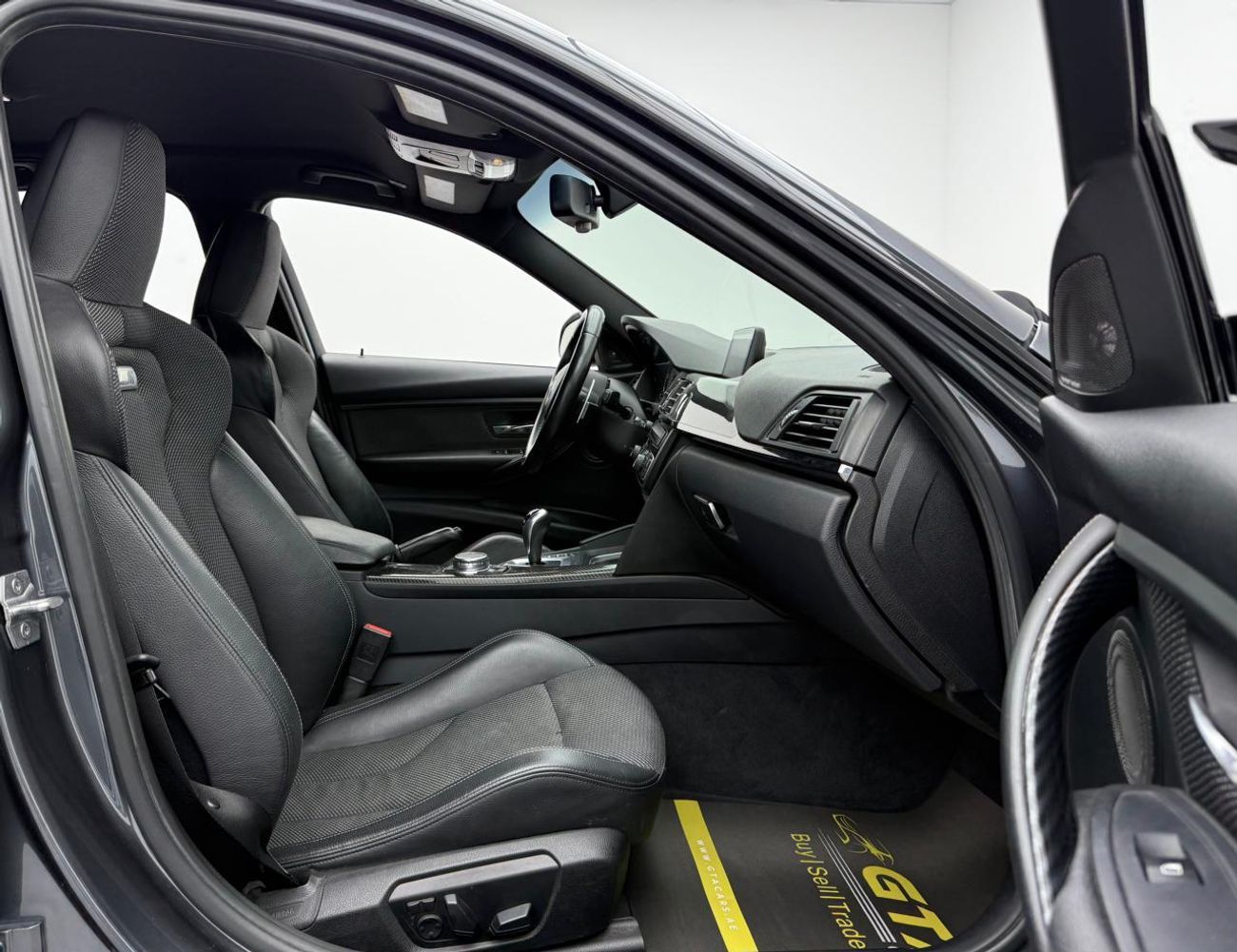 BMW M3 Std 3.0L 2015 BMW M3, Full Service History, Carbon Fiber Interior, Excellent Condition, American