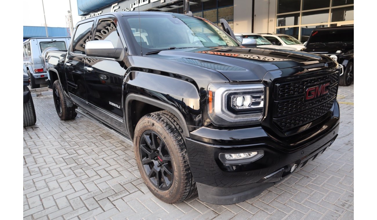 GMC Sierra V8 Denali  6,2