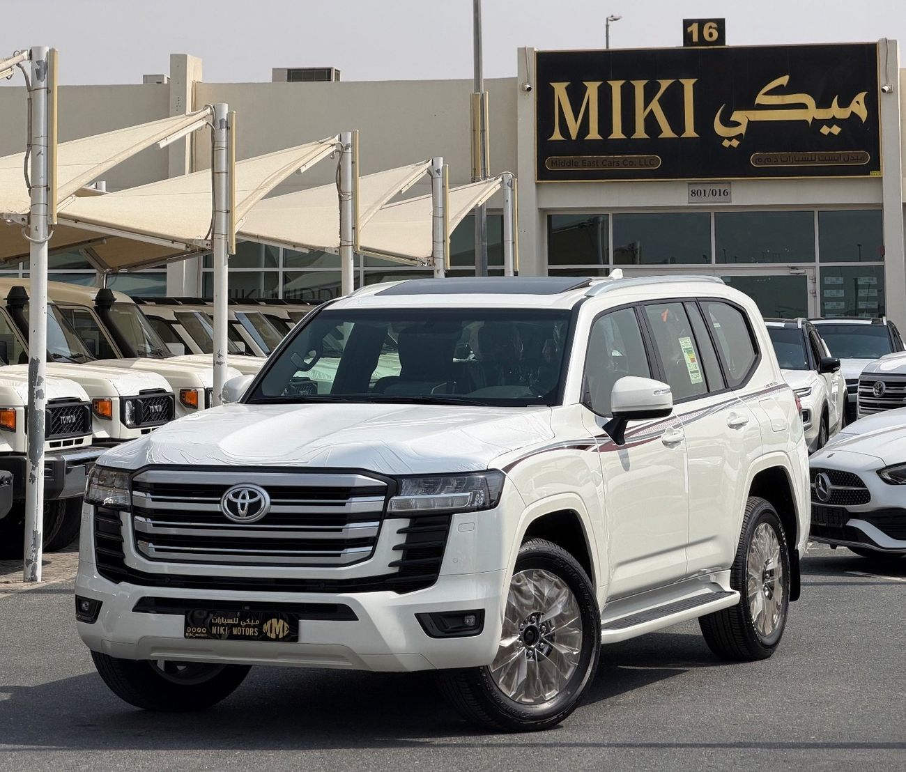 تويوتا لاند كروزر GXR 3.3 TT || Diesel || Black interior