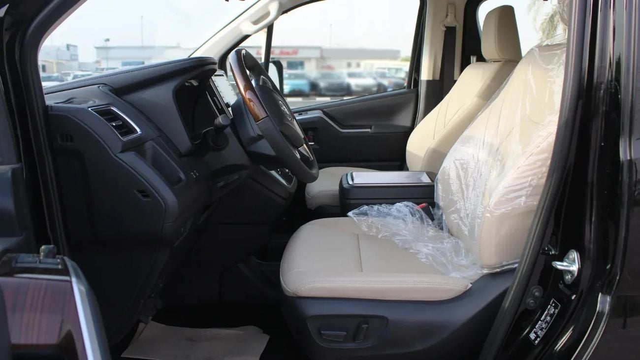 Toyota Granvia 2.8L WAGON GRANVIA 6 SEATS AT