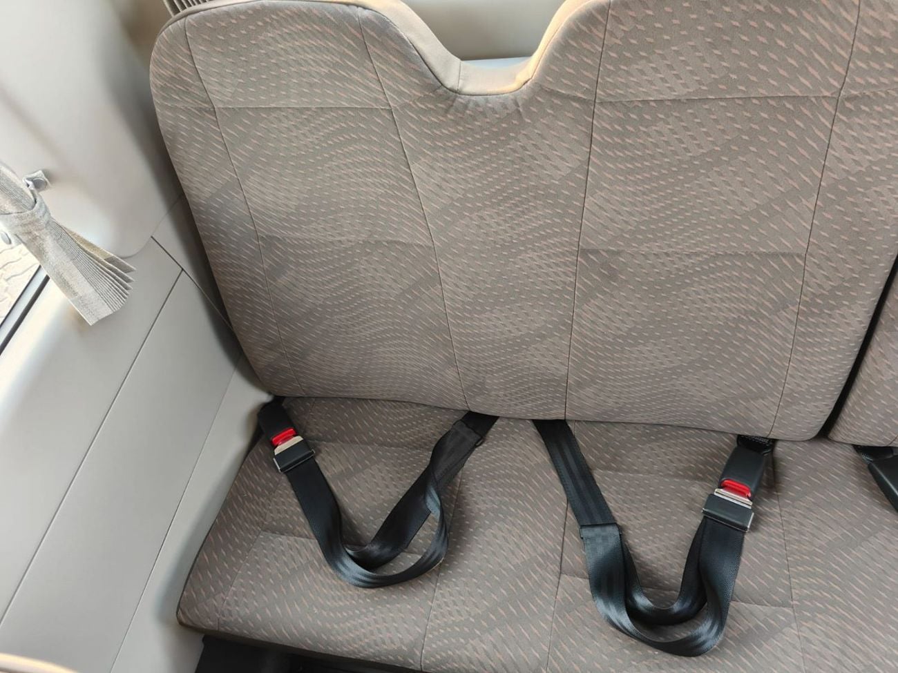 تويوتا كوستر 2025 Toyota Coaster High-Roof 23-Seater (2-Point Seatbelts) 4.0L 4-Cyl Turbo Diesel M/T RWD Export O