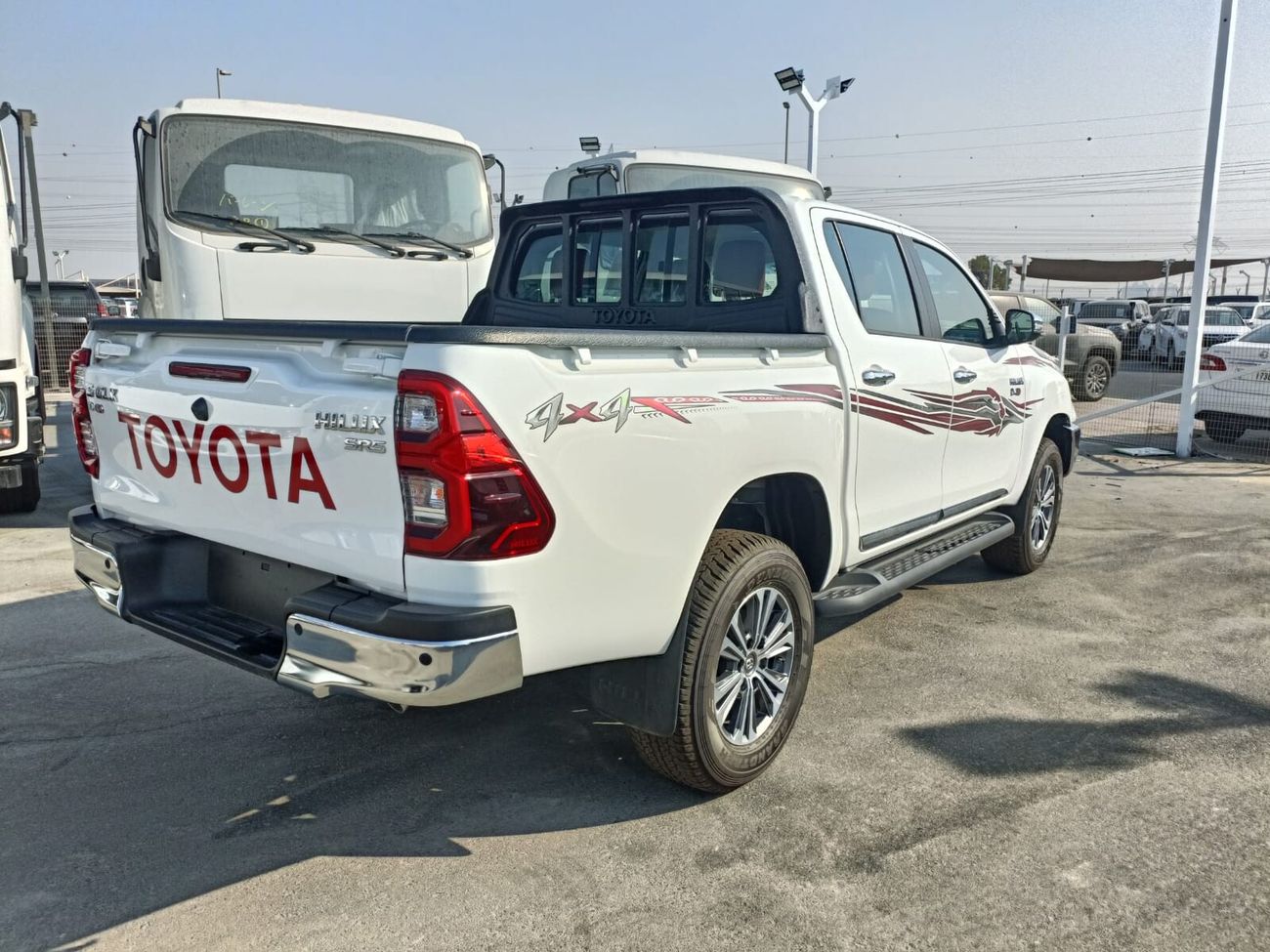 Toyota Hilux Toyota Hilux 2.4L D-4D Diesel S-GLX SR5, DC, AT,