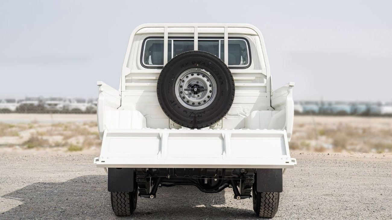 تويوتا لاند كروزر بيك آب Toyota Land Cruiser Pick-up DC 4.2L Diesel  MT MY2024