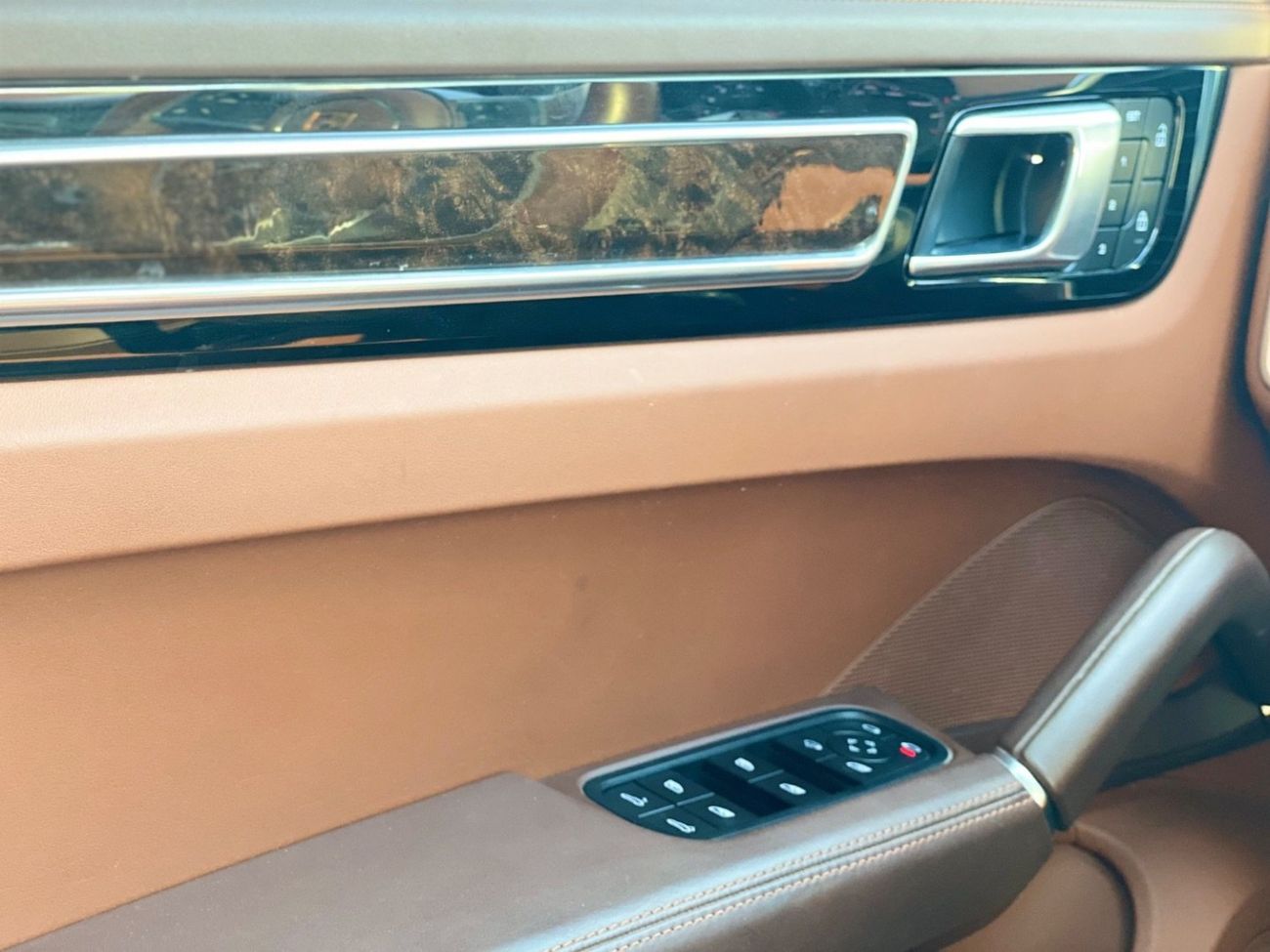 Porsche Cayenne Base Coupe