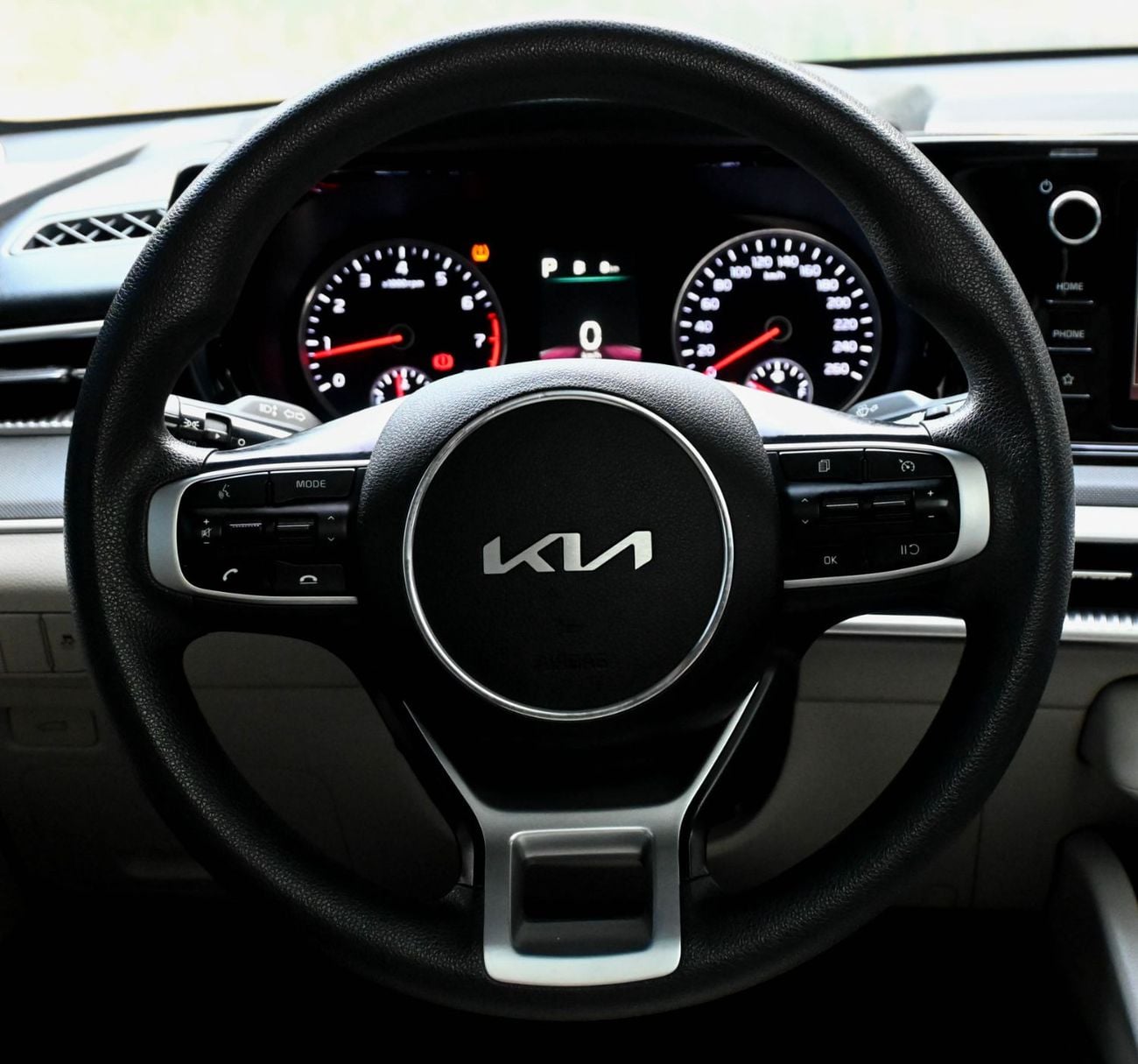 Kia K5 2.5L GDI EX Kia K5 2.5L, 2022 GCC, Full Option, Accident-Free Excellent Condition 1418 AED Monthly