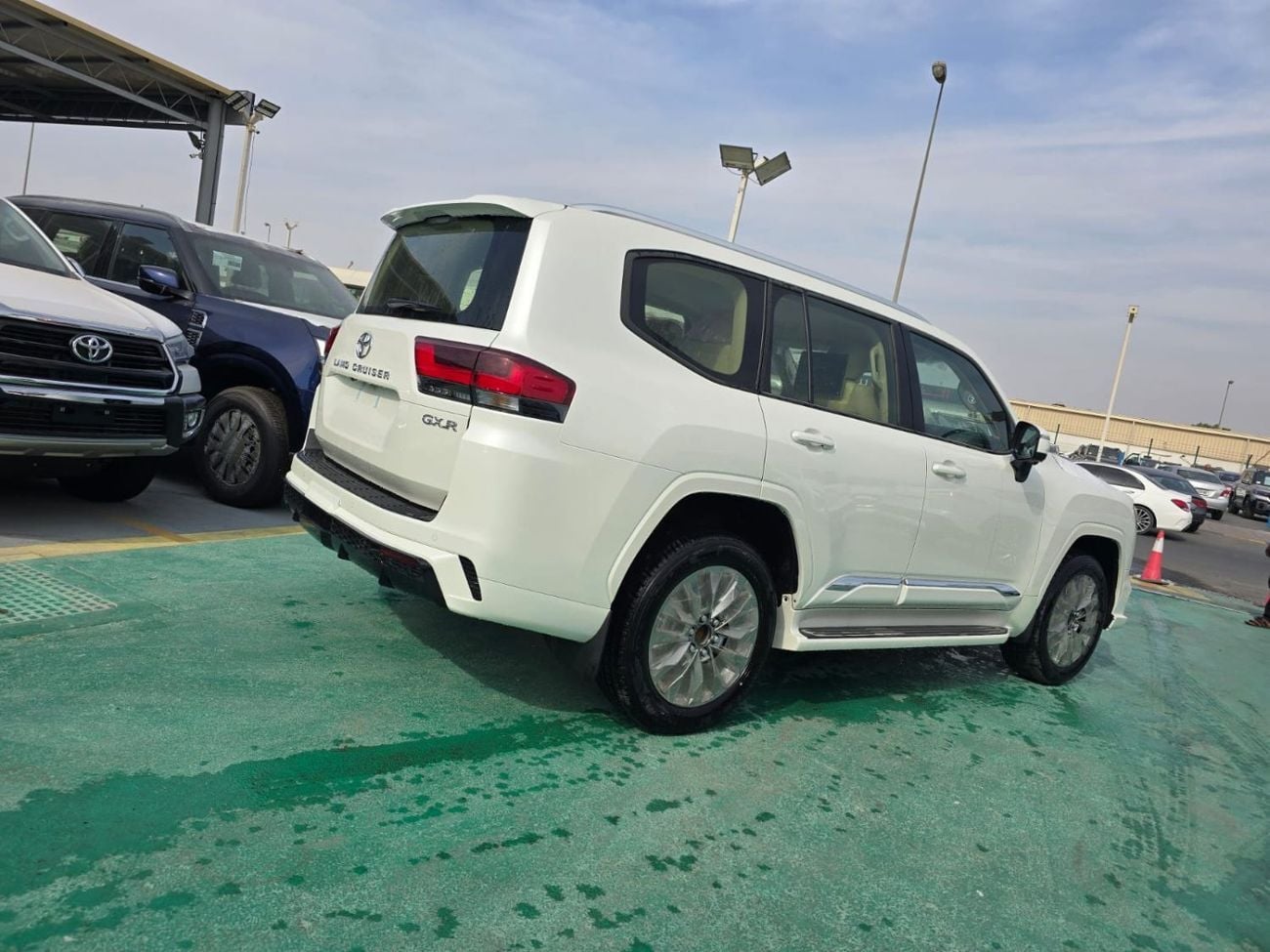 Toyota Land Cruiser TOYOTA LAND CRUISER GXR 4.0L 2025 MODEL SUNROOF ELECTRIC SEAT