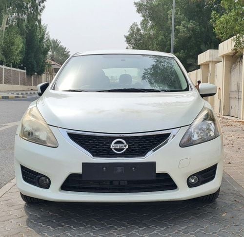 Nissan Tiida NISSAN TIIDA SV GCC 2014 CLEAN CAR