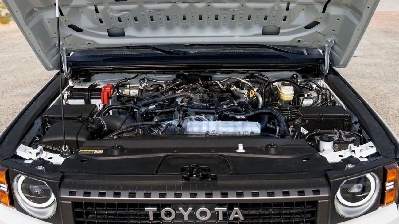 Toyota Prado ADVENTURE 1ST EDITION TOYOTA PRADO 250 2.4P AT FIRST EDITION MY2025– WHITE