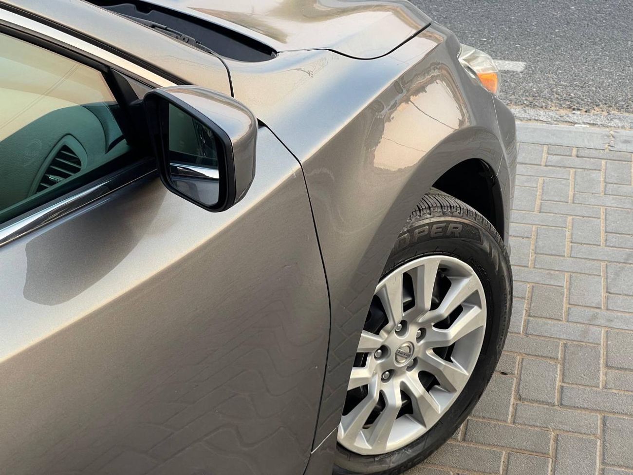 Nissan Altima S 2.5L V4 2.5L / KEYLESS ENTRY / CRUISE CONTROL / IN PERFECT CONDITION / SCREEN