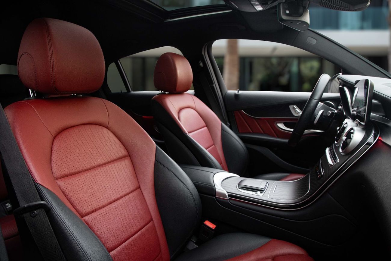 Mercedes-Benz GLC 200 3,584 P.M  | 0% Downpayment | Mercedes-Benz GLC200 | Stunning!