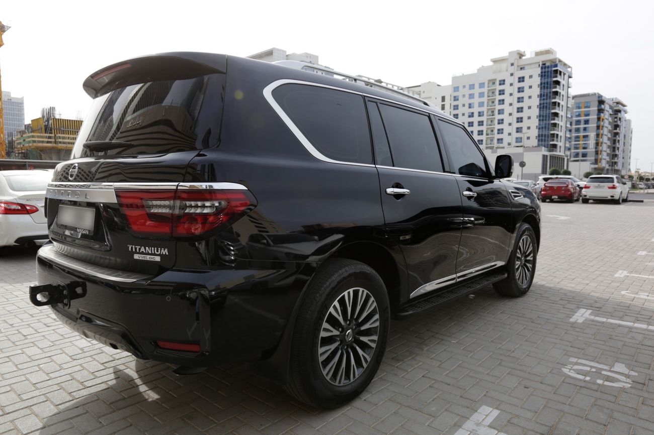 Nissan Patrol LE Titanium 5.6L
