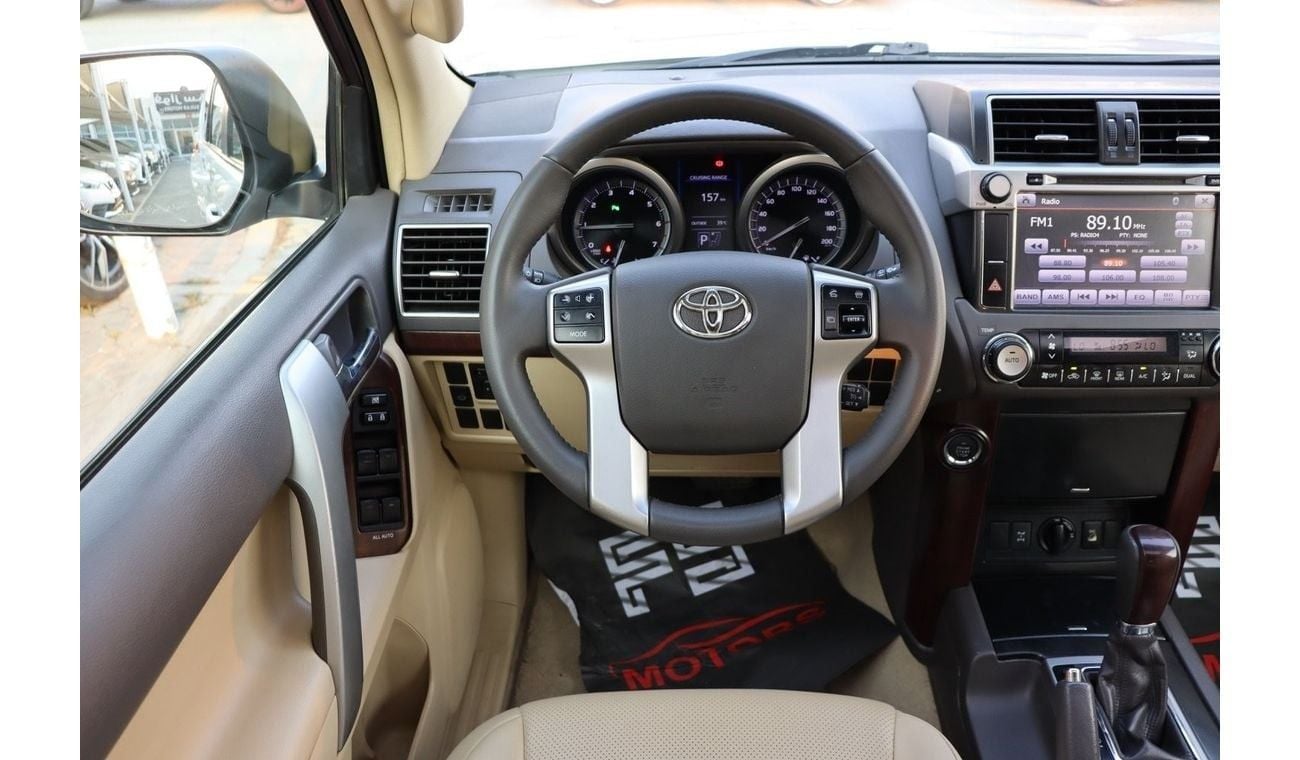 Toyota Prado VXR 4.0L 4WD Toyota Prado VX.R / 2017 / GCC / Free Accident / V6
