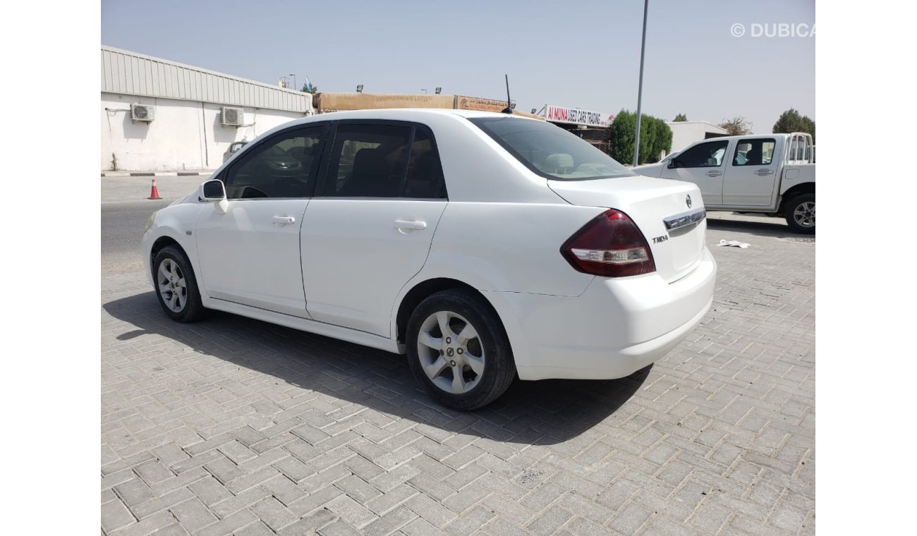 Nissan Tiida LOT: 141 AUCTION DATE: 7.8.21