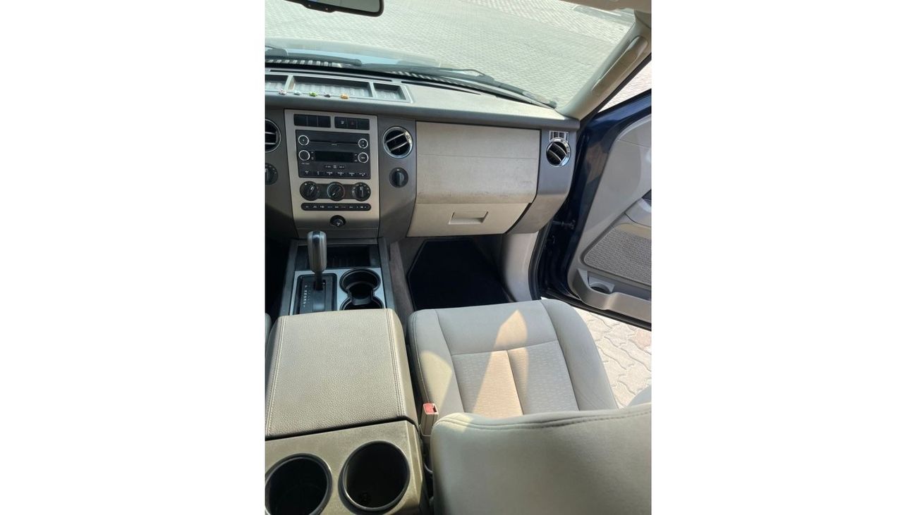 فورد إكسبيديشن XLT