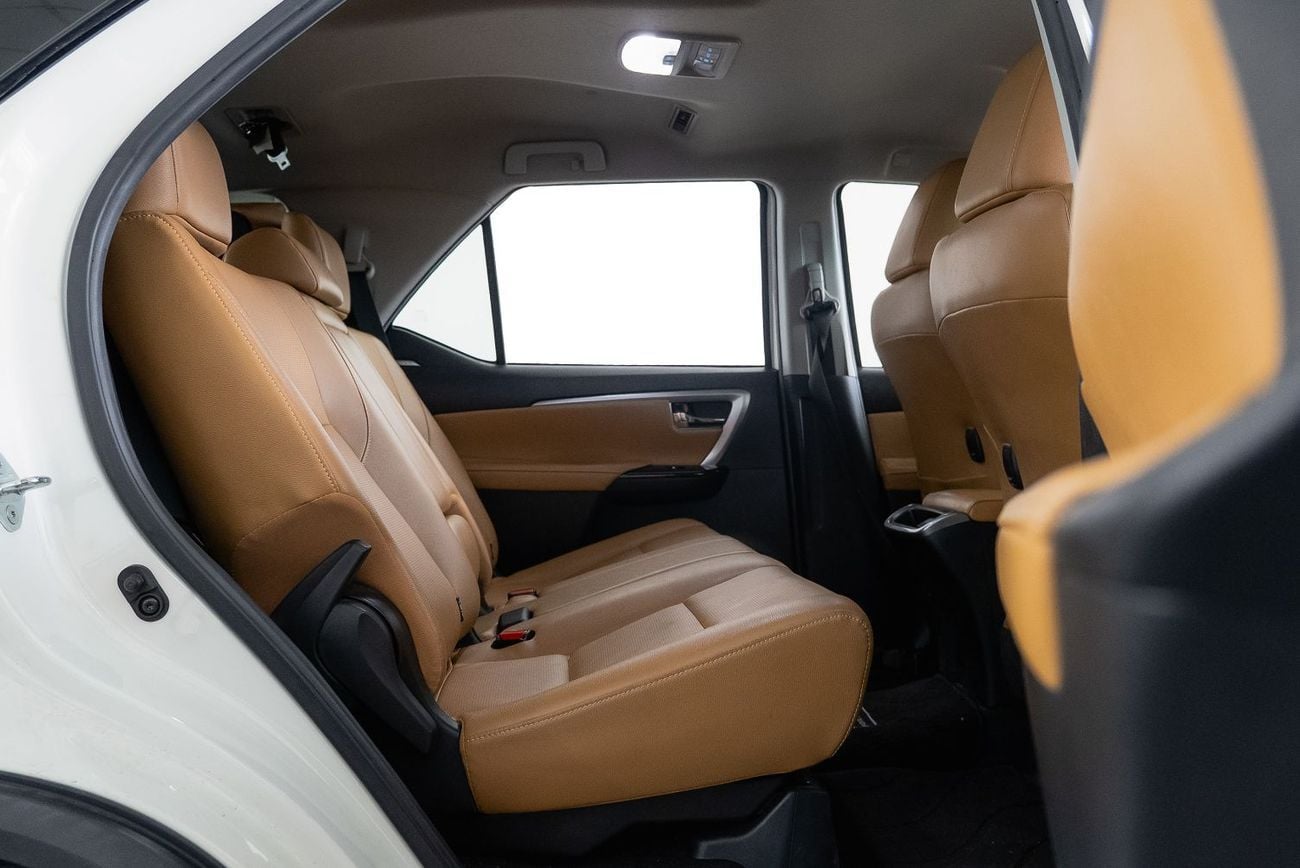 Toyota Fortuner VXR 4.0L (278 HP)