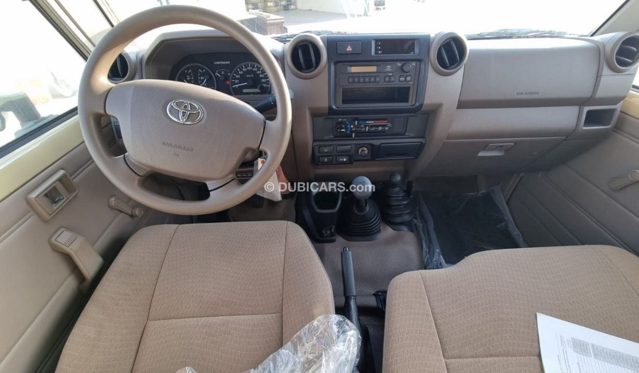 Toyota Land Cruiser 70 Toyota LC 78 4.5 DSL HTOP BEIGE COLOR