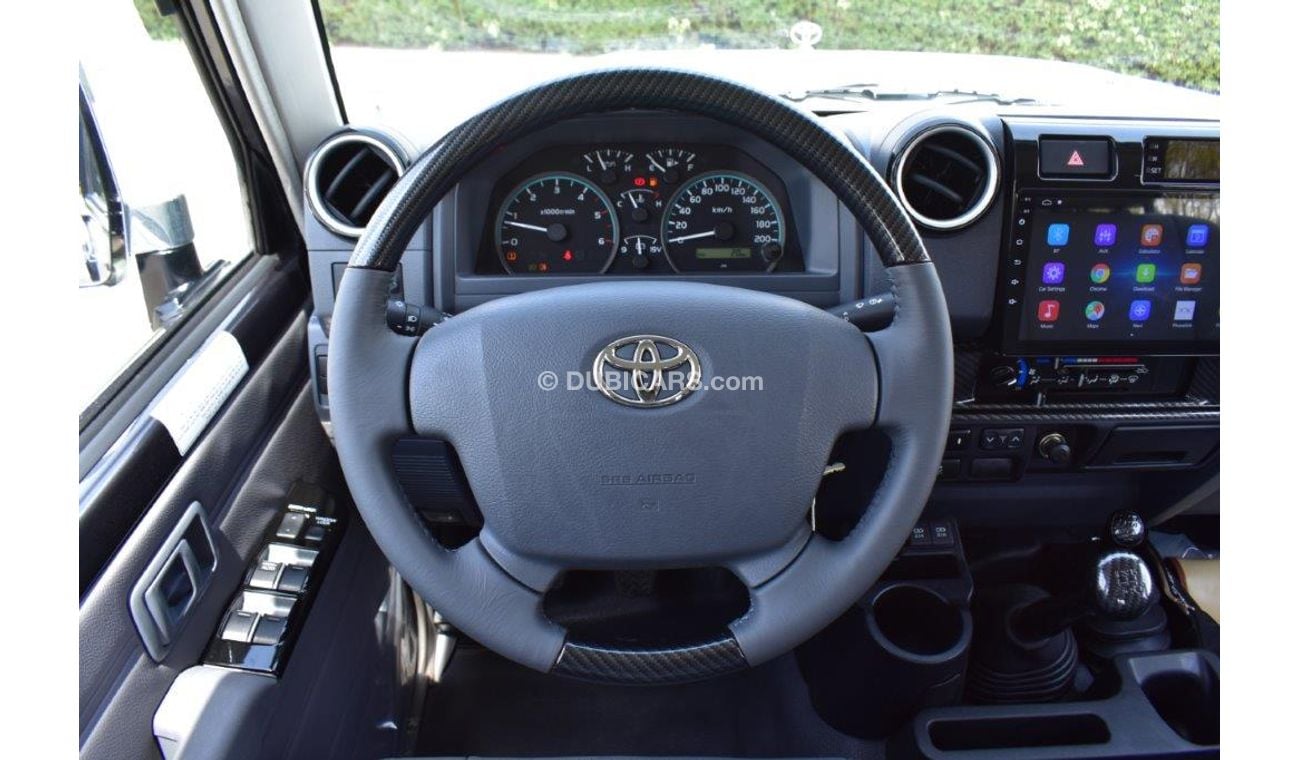 Toyota Land Cruiser Pick Up Double Cab Black Edition V8 4.5l 4wd Manual Transmission