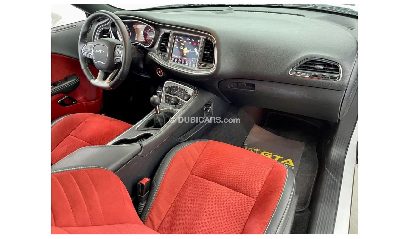 Dodge Challenger SRT Hellcat SRT Hellcat 2017 Dodge Challenger Hellcat Manual, 1 of 4 in UAE, Dodge Warranty 2022, Fu