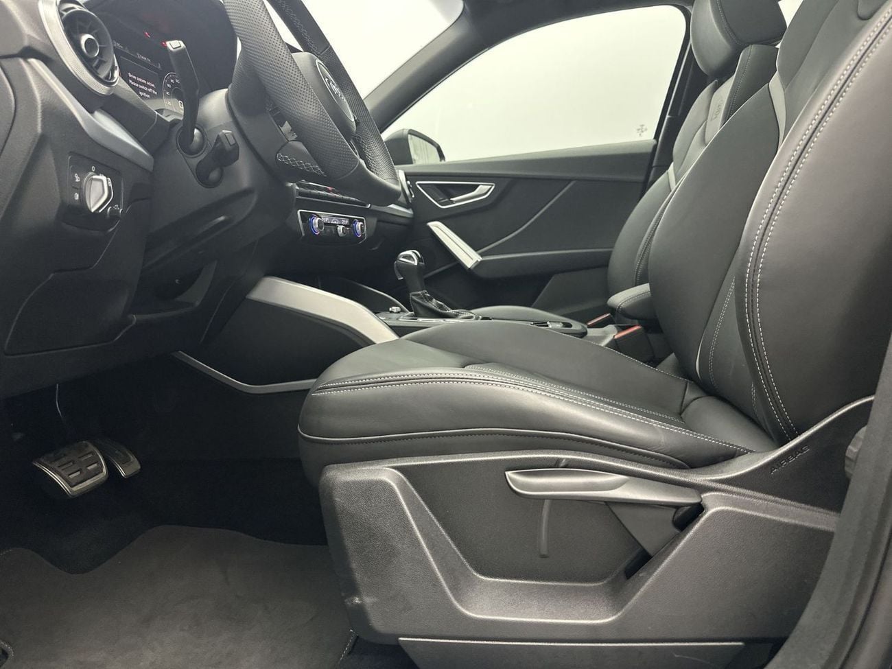 أودي Q2 35 TFSI BLACK