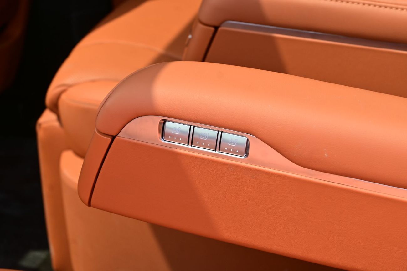 آيتو 9 AITO M9 1.5L Turbo, REEV, AWD 6 Seater, Model 2025