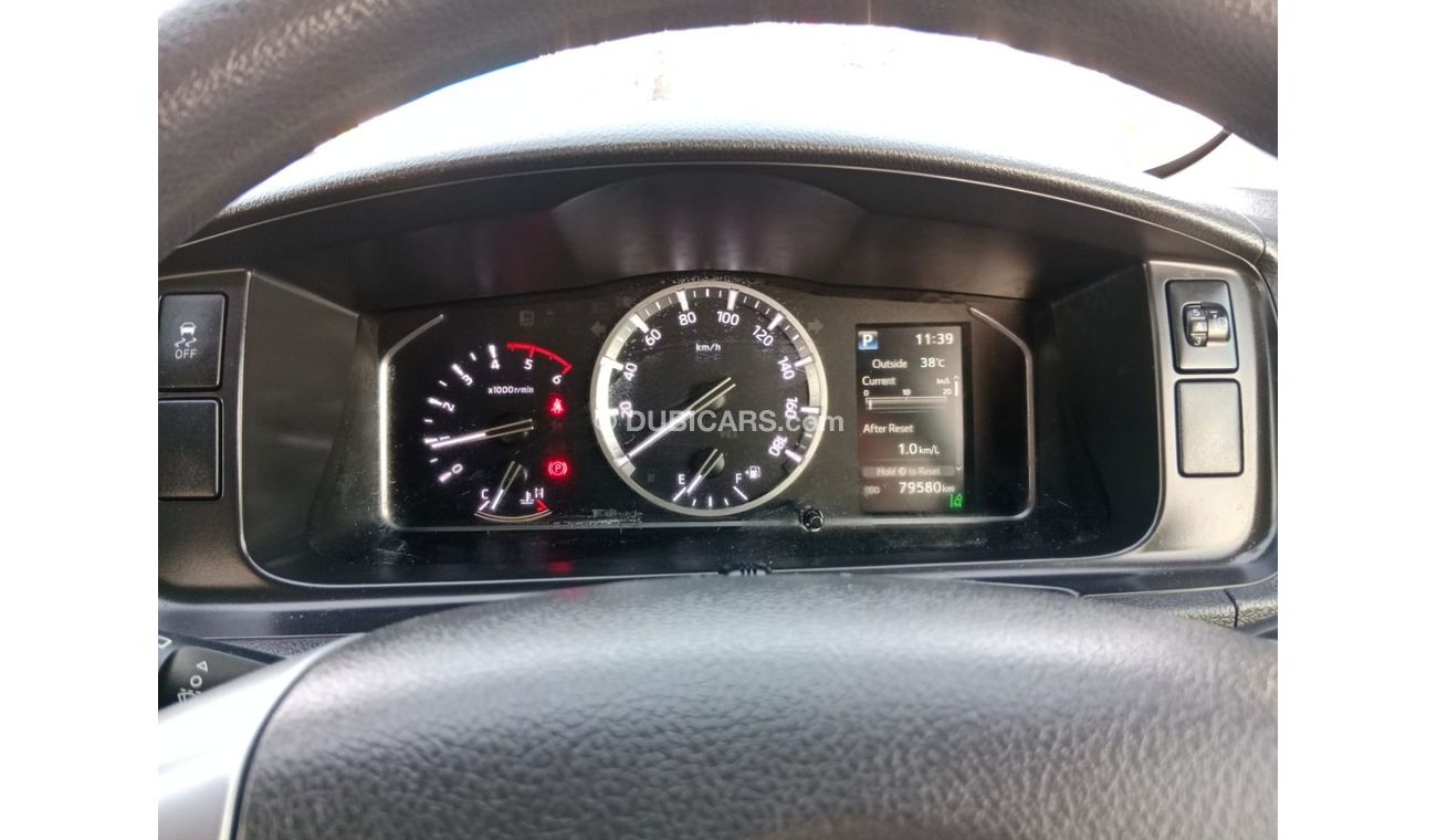 Toyota Hiace TOYOTA HIACE VAN RIGHT HAND DRIVE(PM02295)