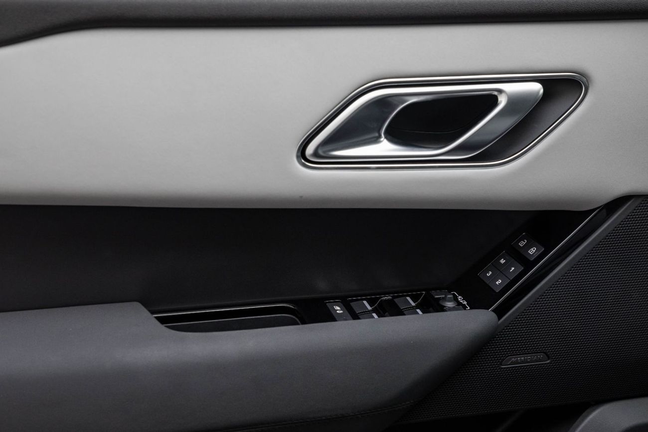 Land Rover Range Rover Velar R-Dynamic SE | 6,071 P.M  | 0% Downpayment | Agency Warranty