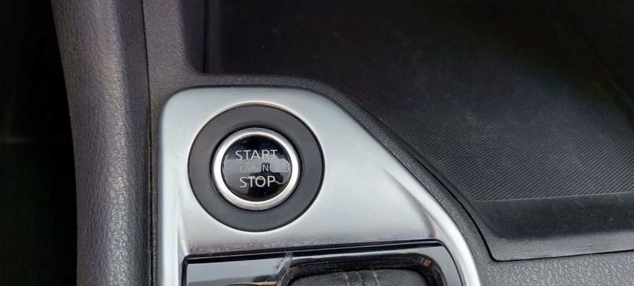 Nissan Sentra SL Premium 1.6L very clean car