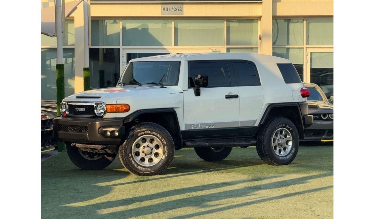 تويوتا إف جي كروزر TOYOTA FG CRUISER 2013 GCC FULL OPTION PERFECT CONDITION