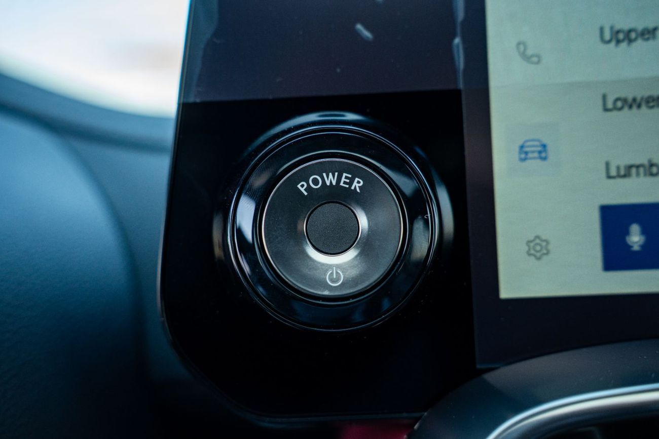 Lexus LX 700h Lexus LX 700h 2026 Signature 3.5L AT Hybrid 07 Seaters