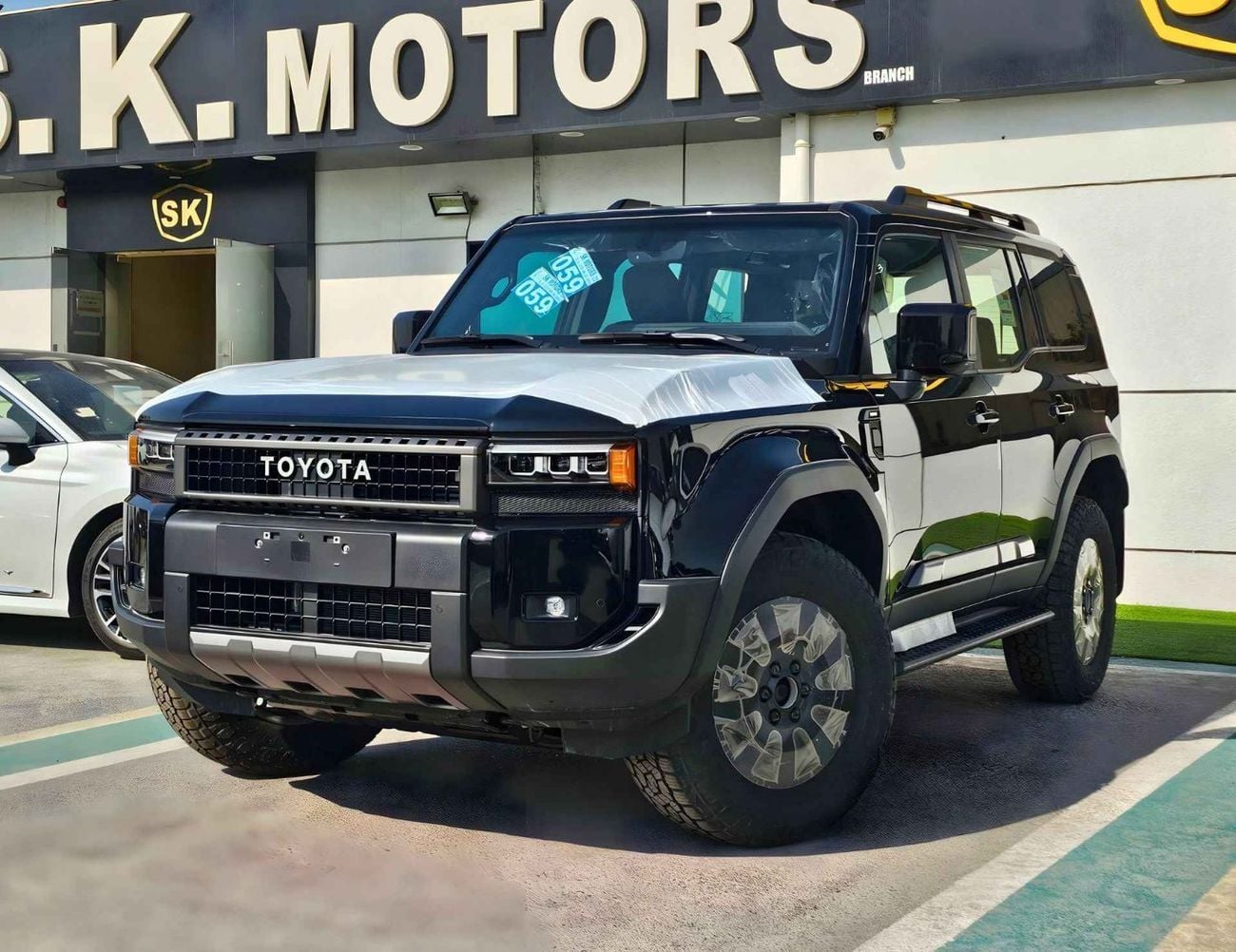 Toyota Prado ADVENTURE TURBO | 2.4L PETROL V4 | GCC SPEC | LEATHER WITH DRIVE ELECTRIC SEAT (CODE # PTADV2)