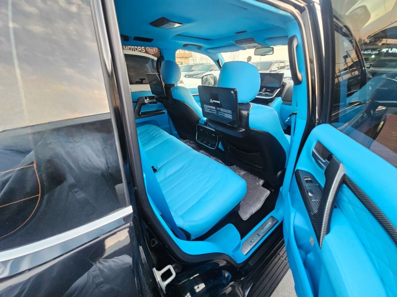 Toyota Land Cruiser VXR Modified to 2024 GR SPORT 5.7L V8 Petrol Engine Automatic Gear 4WD 7 Seats 5 Doors