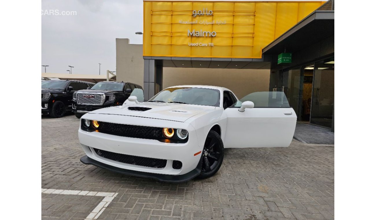 Dodge Challenger SXT v6