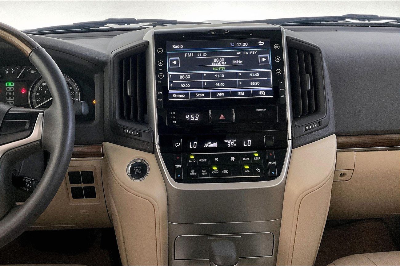 تويوتا لاند كروزر GXR | شامل الضمان | 0 ﺪﻔﻋﺓ ﺃﻮﻟﻯ