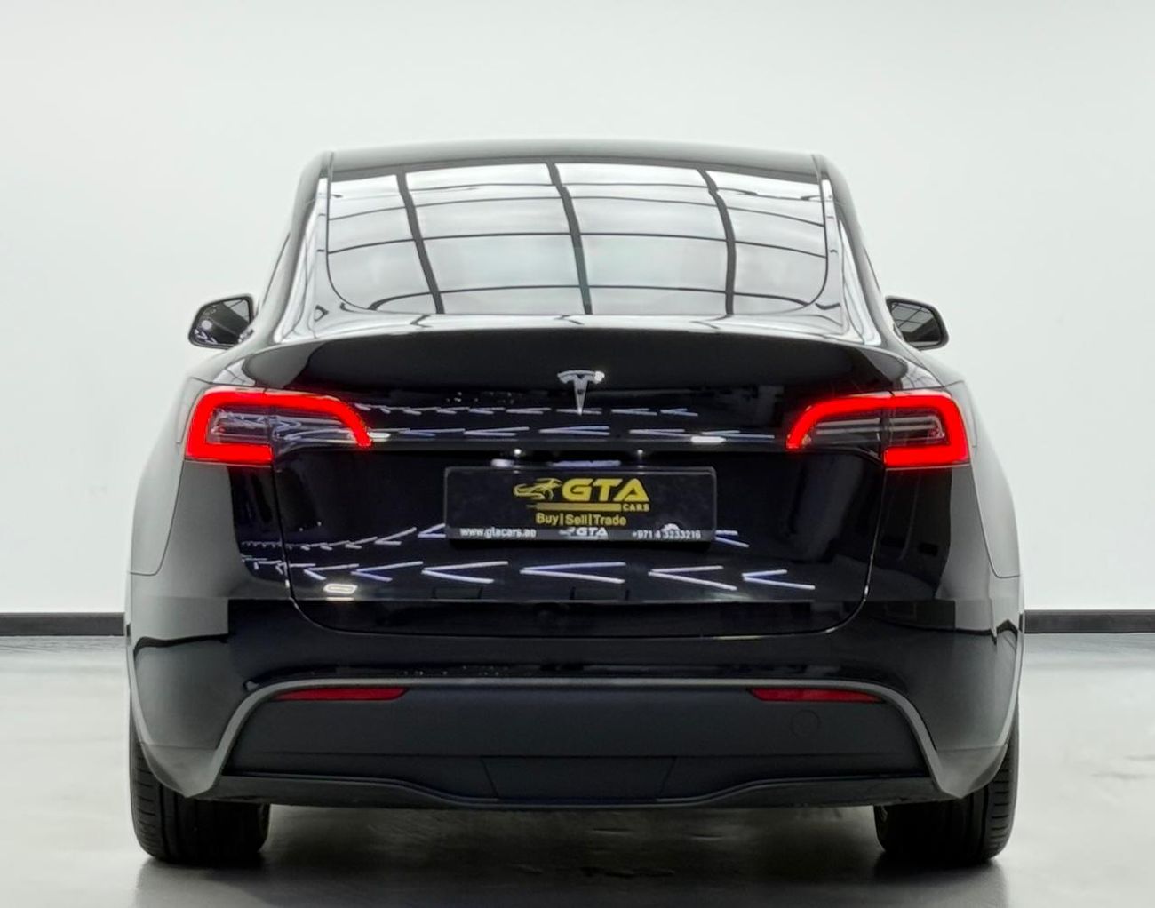 تسلا موديل Y Real-Wheel Drive 2024 Tesla Model Y, 2027 Tesla Warranty, 2031 Tesla Battery Warranty, Low Km, GCC