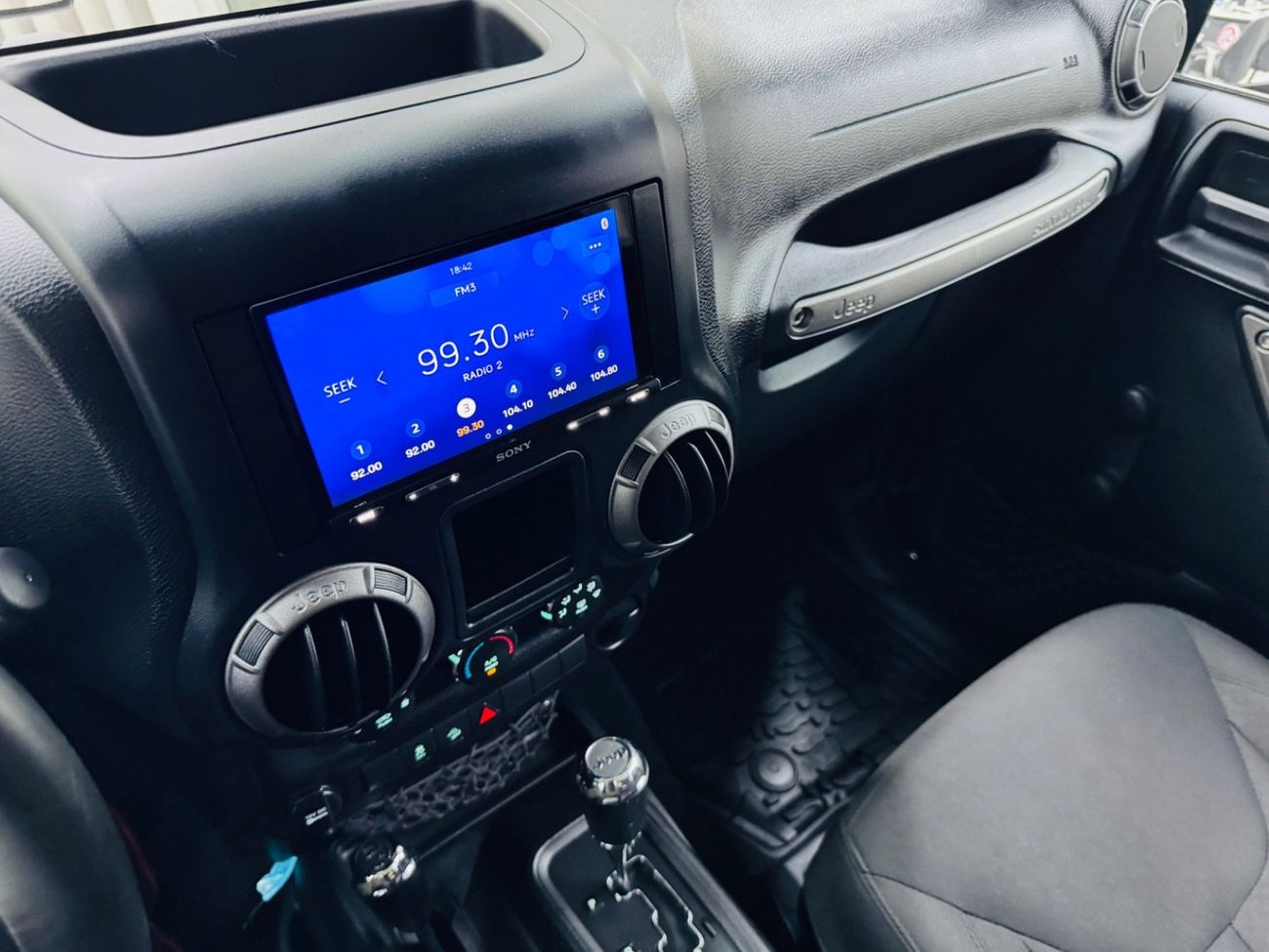 Jeep Wrangler Unlimited Sport S 3.6L A/T