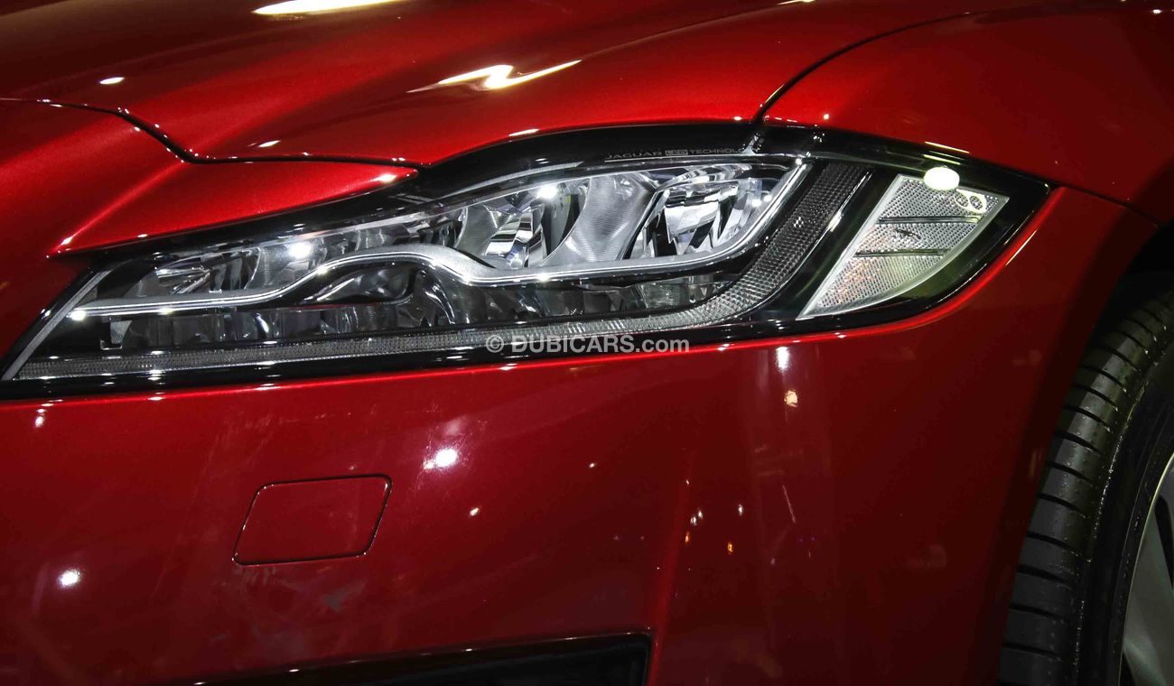 جاكوار XF 2.5 T