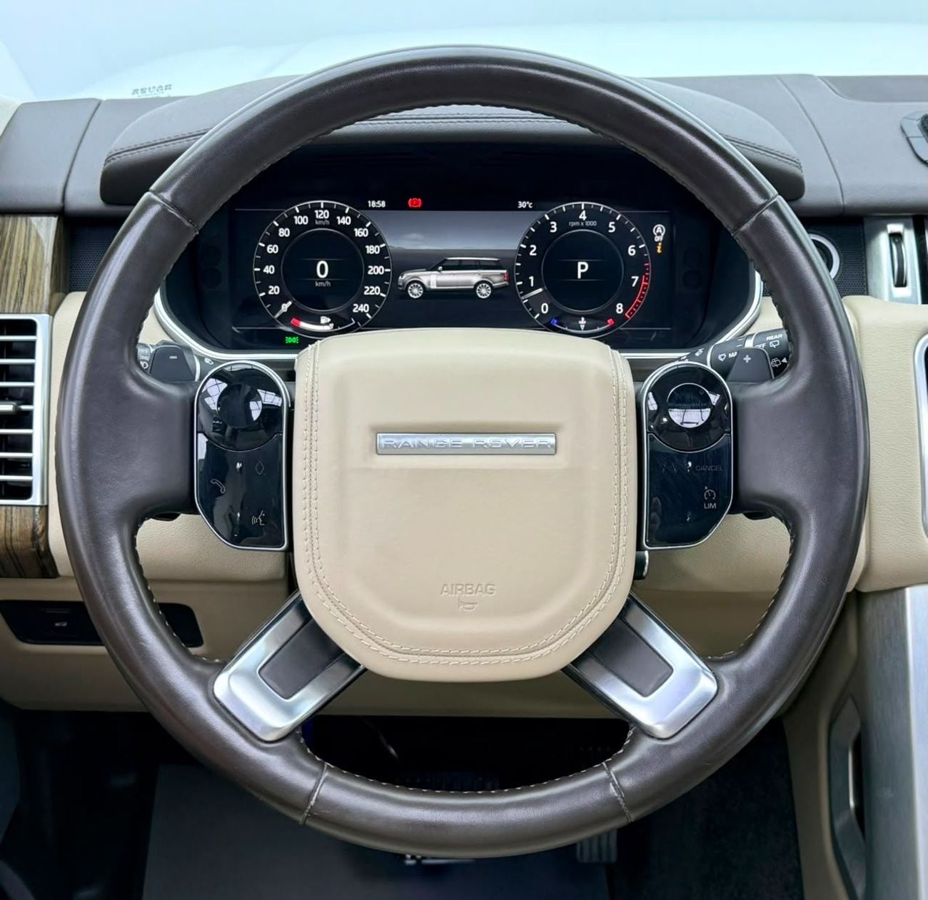 لاند روفر رينج روفر HSE 2019 Range Rover Vogue HSE, Warranty, Full RR Service History, Excellent Condition, GCC